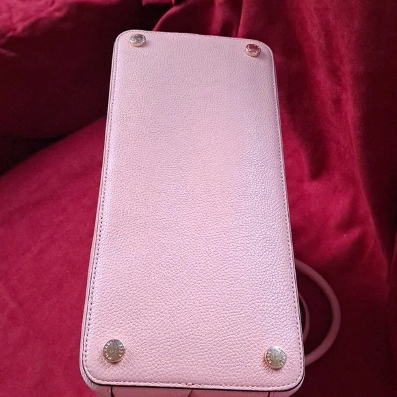 Michael Kors Soft Pink Pebble Leather Satchel/Crossbody Bag. EC - Picture 7 of 15
